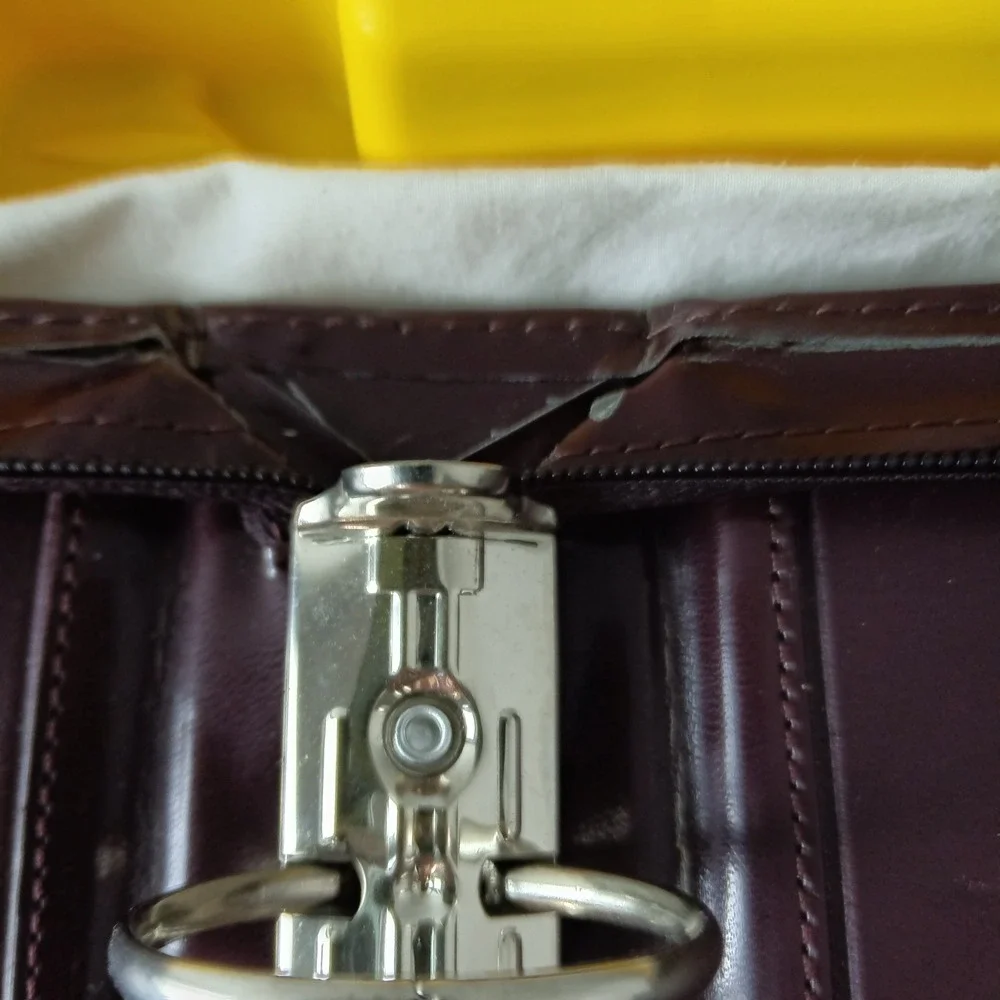 Vintage Franklin Covey Burgundy Zip Planner Binder Retractable Handles Organizer